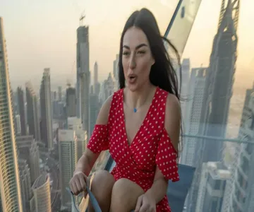 Sky Views Observatory: Entry Ticket + Glass Slide